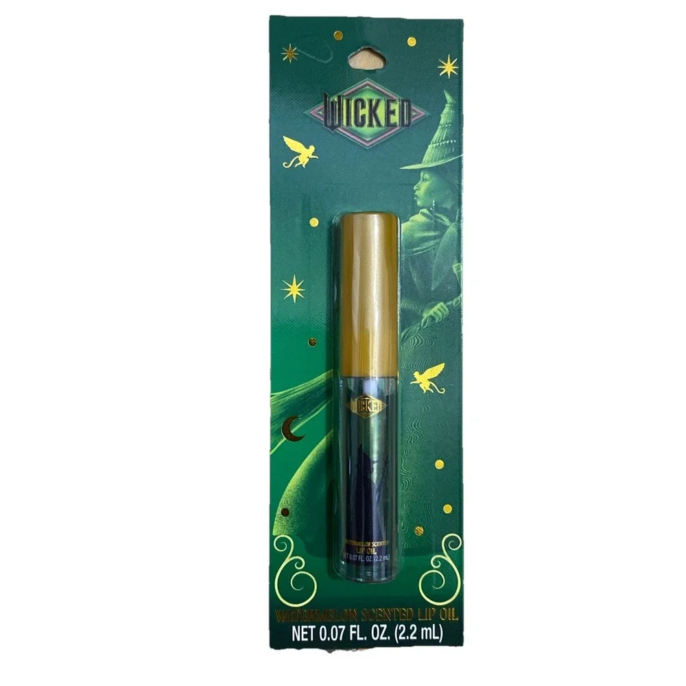 Universal wicked lip